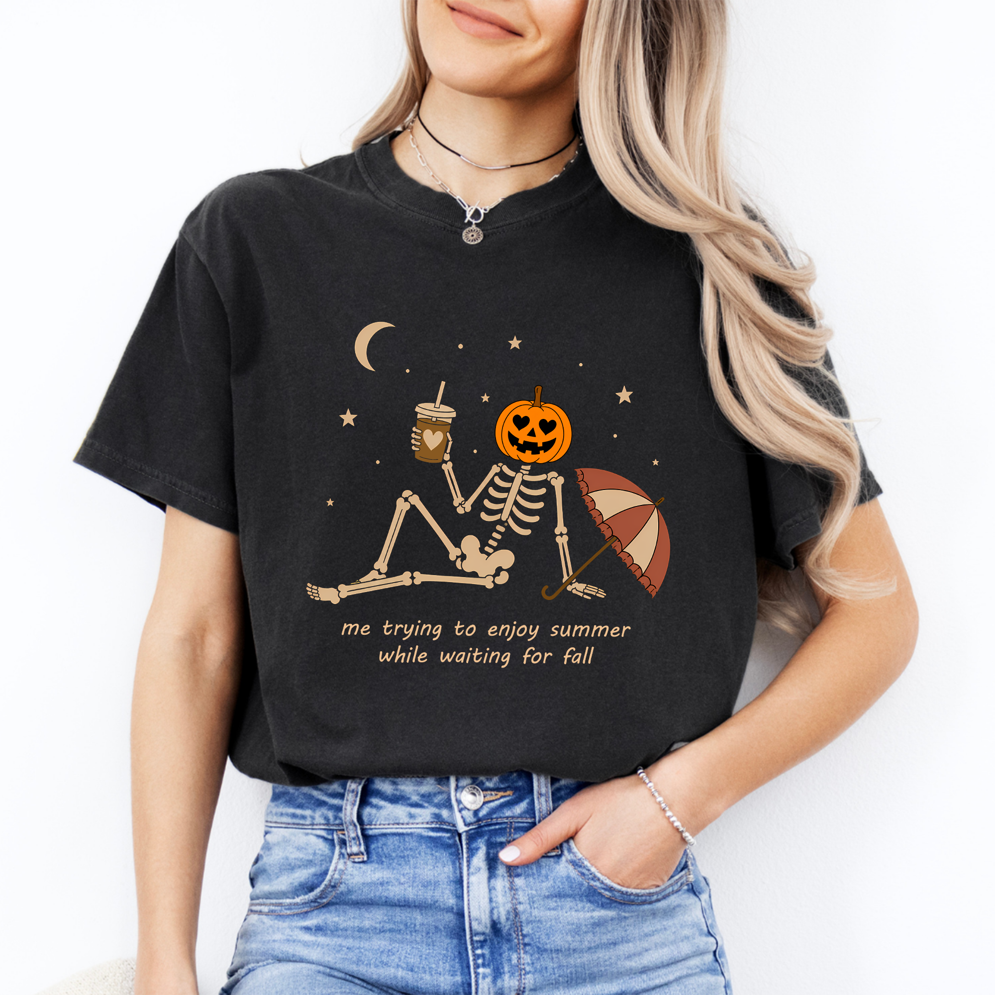 T-shirt amusant à motif squelette « En attendant l’automne »