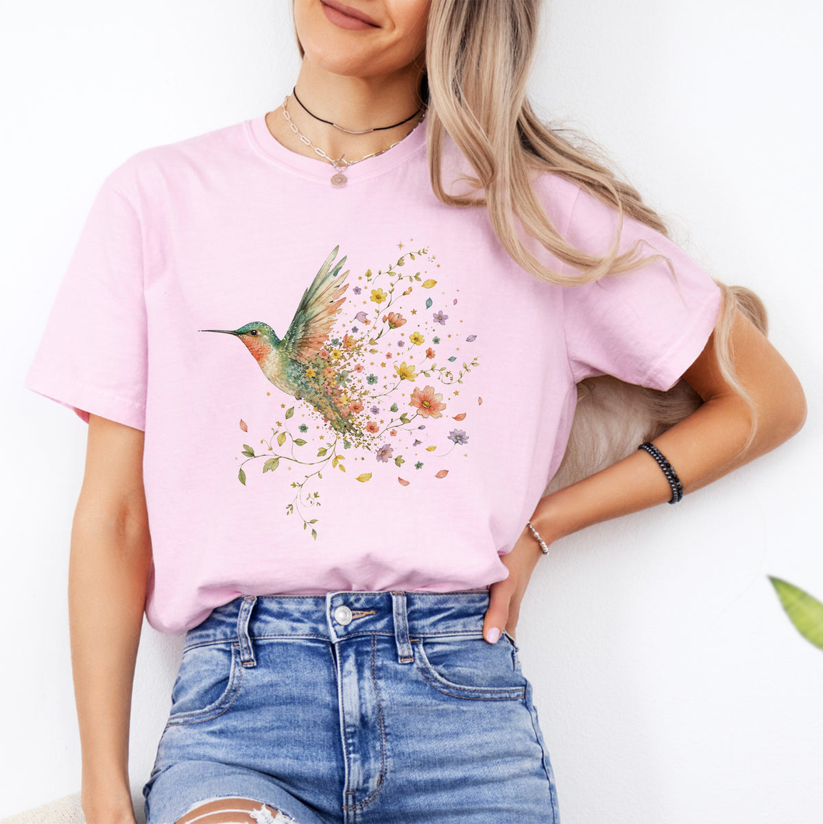 T-Shirt mit Kolibri und Wildblumen