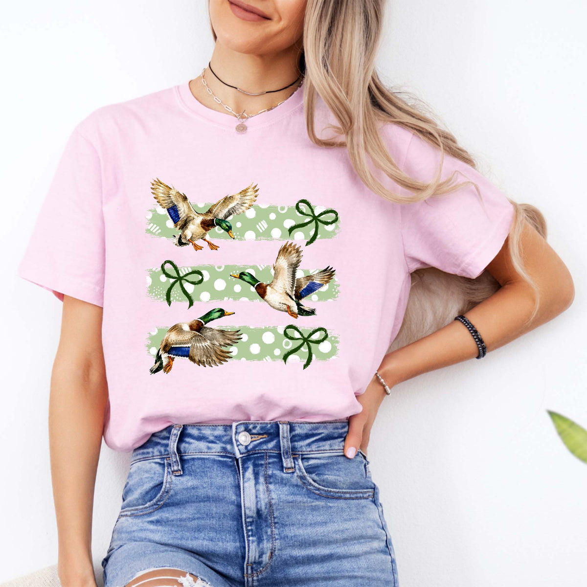 Retro Mallard Duck Graphic Top – Vintage Wildlife Outdoor Art