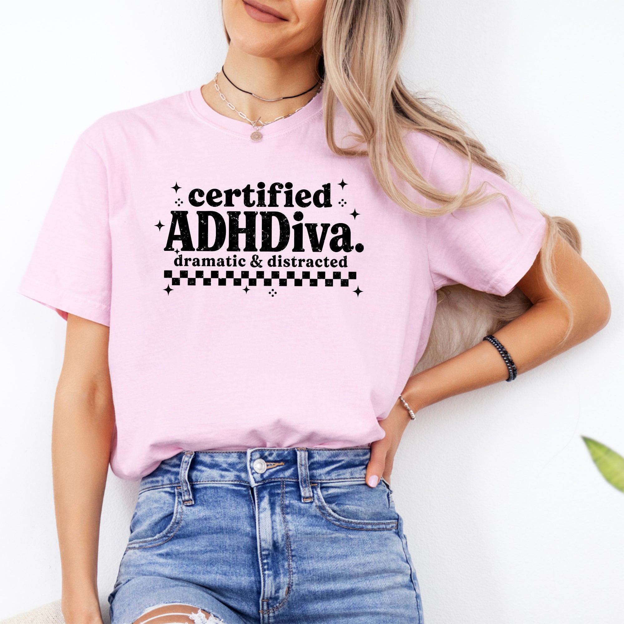 Camiseta ADHDiva certificada con frase divertida y moderna