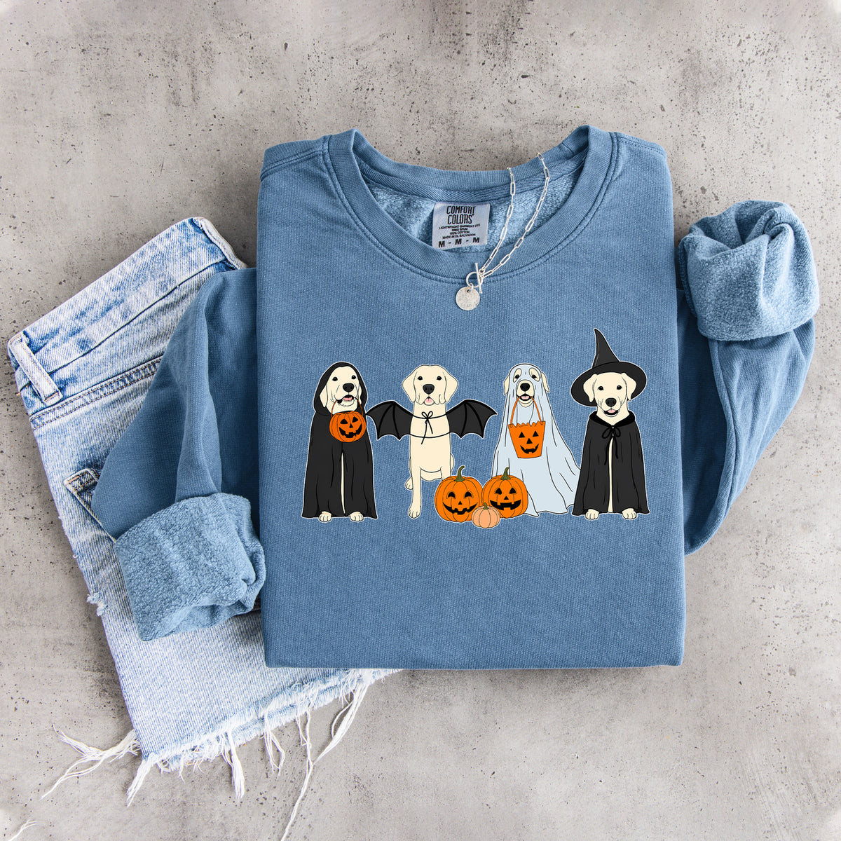 Sudadera de Halloween con labrador amarillo