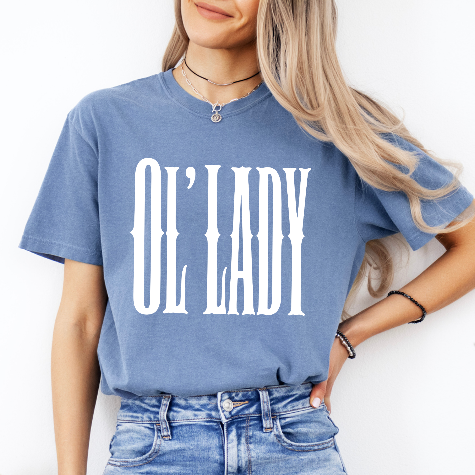 Camiseta de señora mayor