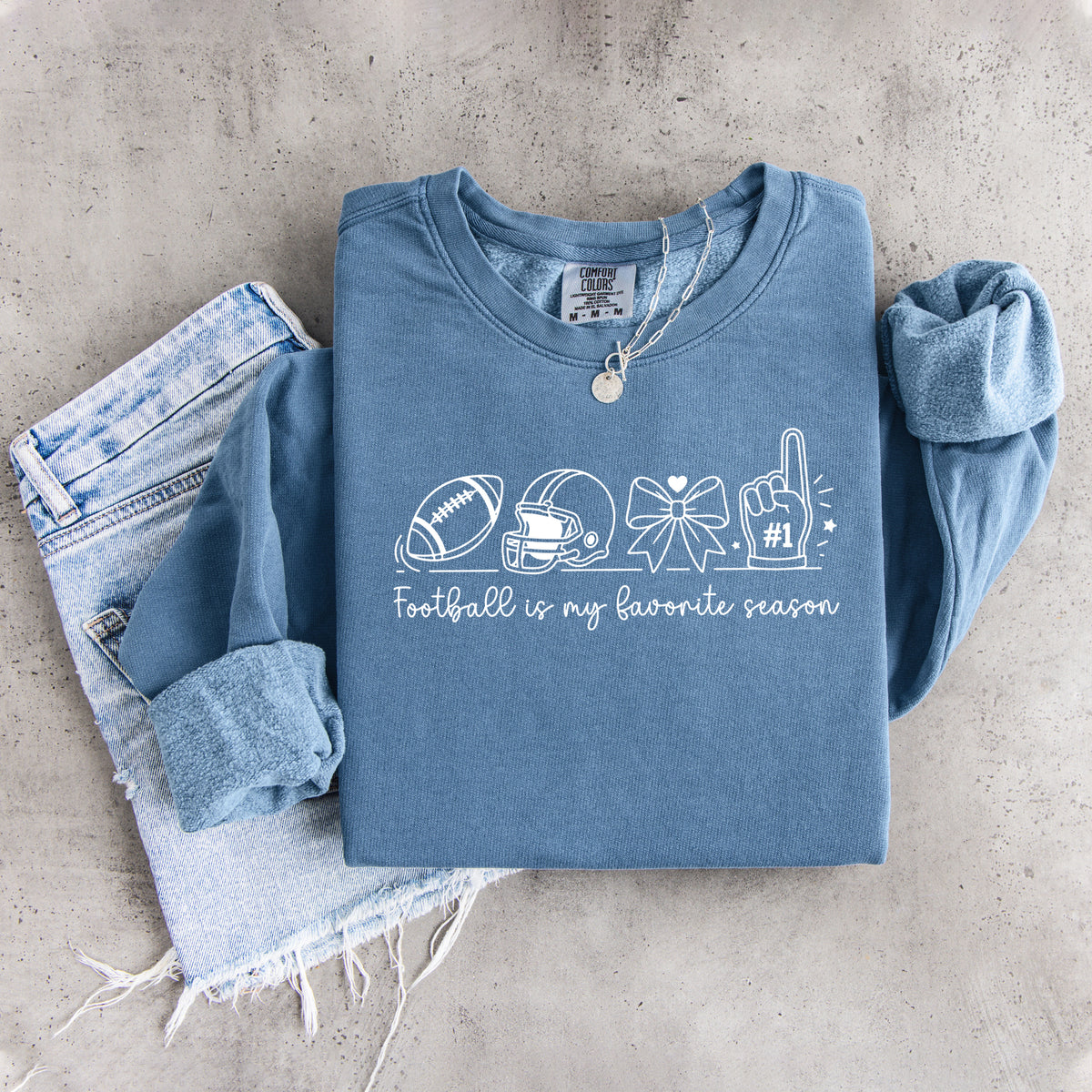 T-Shirt „Football Is My Favorite Season“