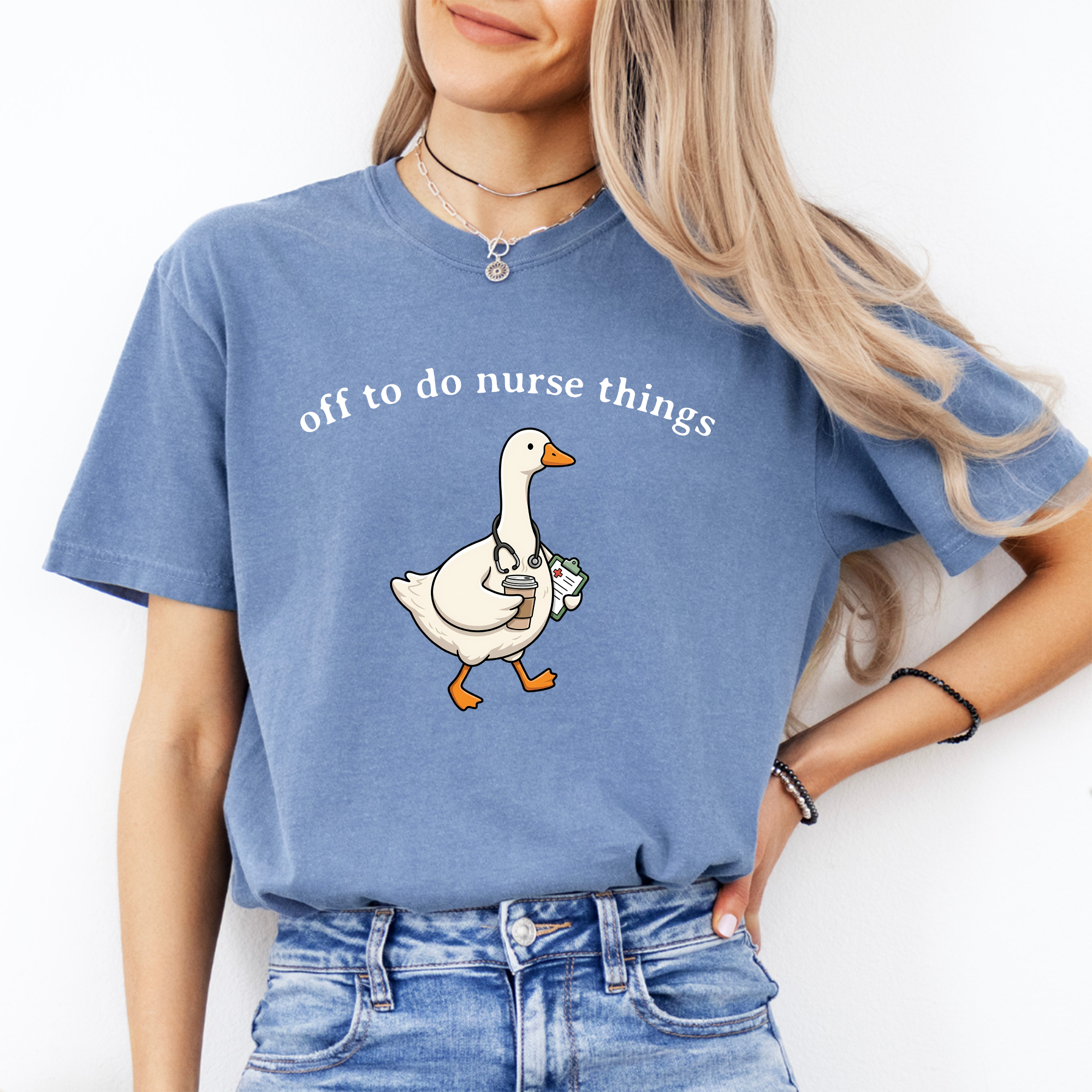Camiseta «Me voy a hacer cosas de enfermera»