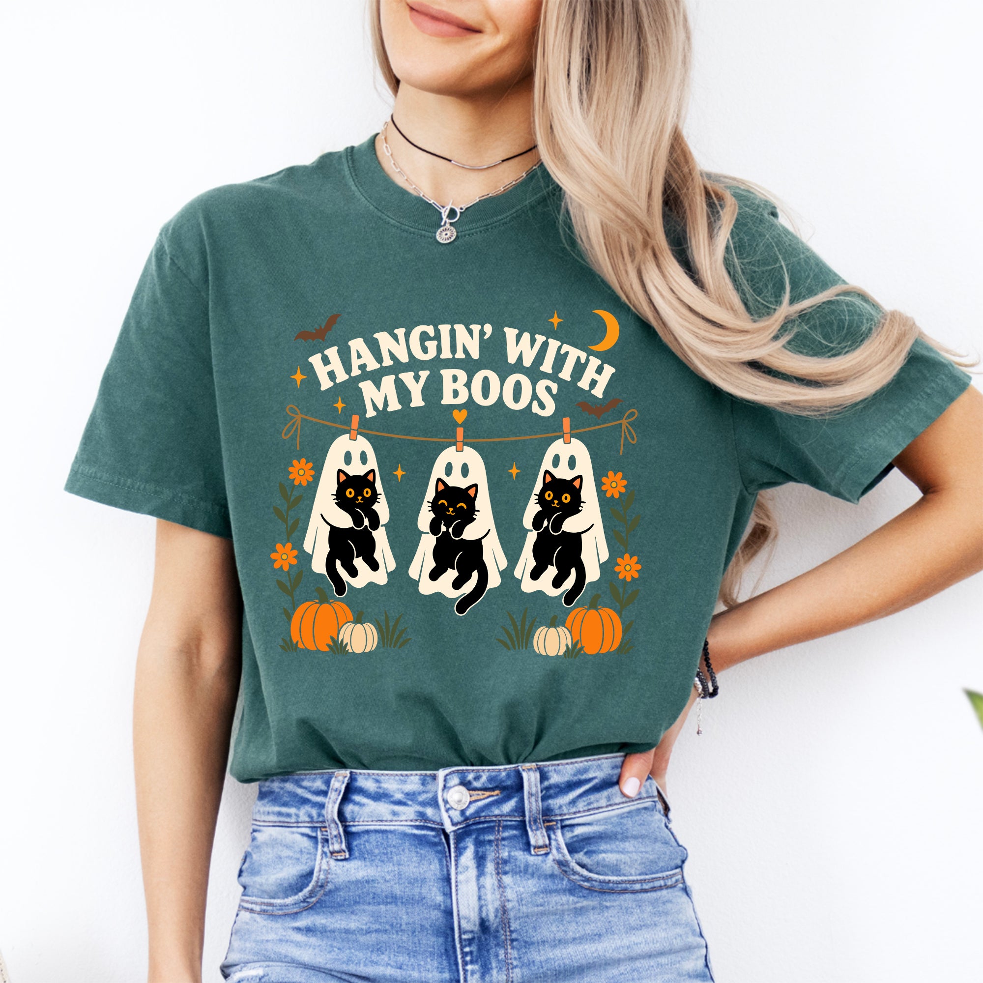 T-shirt noir « Hanging With My Boos » avec chat noir et fantôme