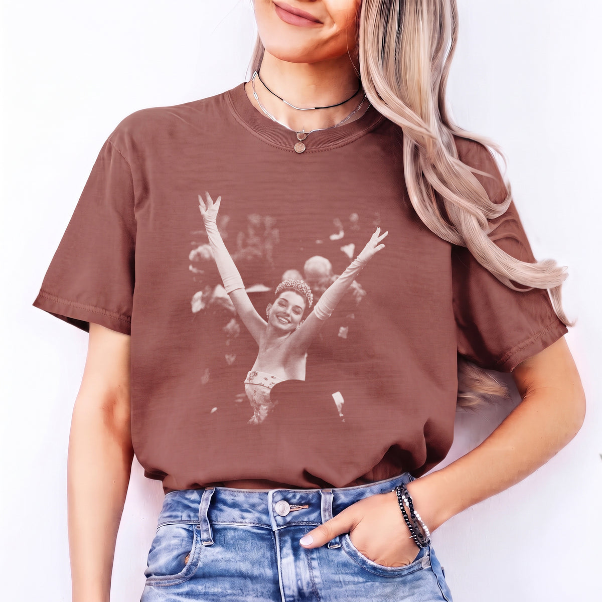 Vintage Anne Hathaway Fairytale Princess Diaries Tee