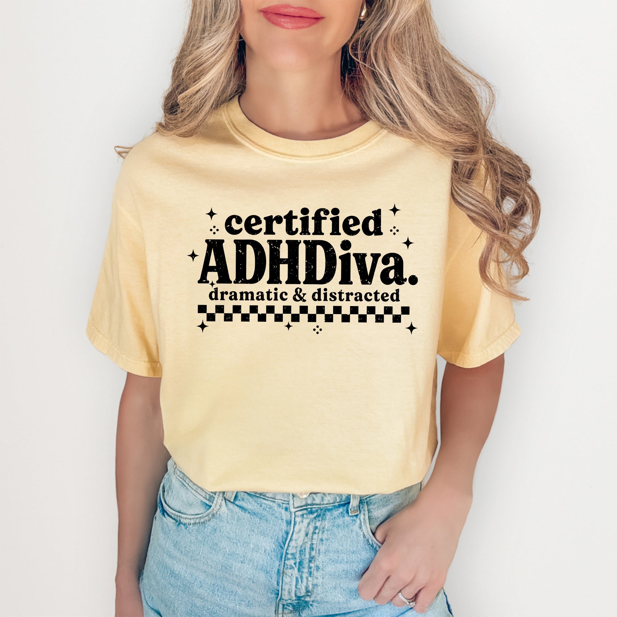Camiseta ADHDiva certificada con frase divertida y moderna