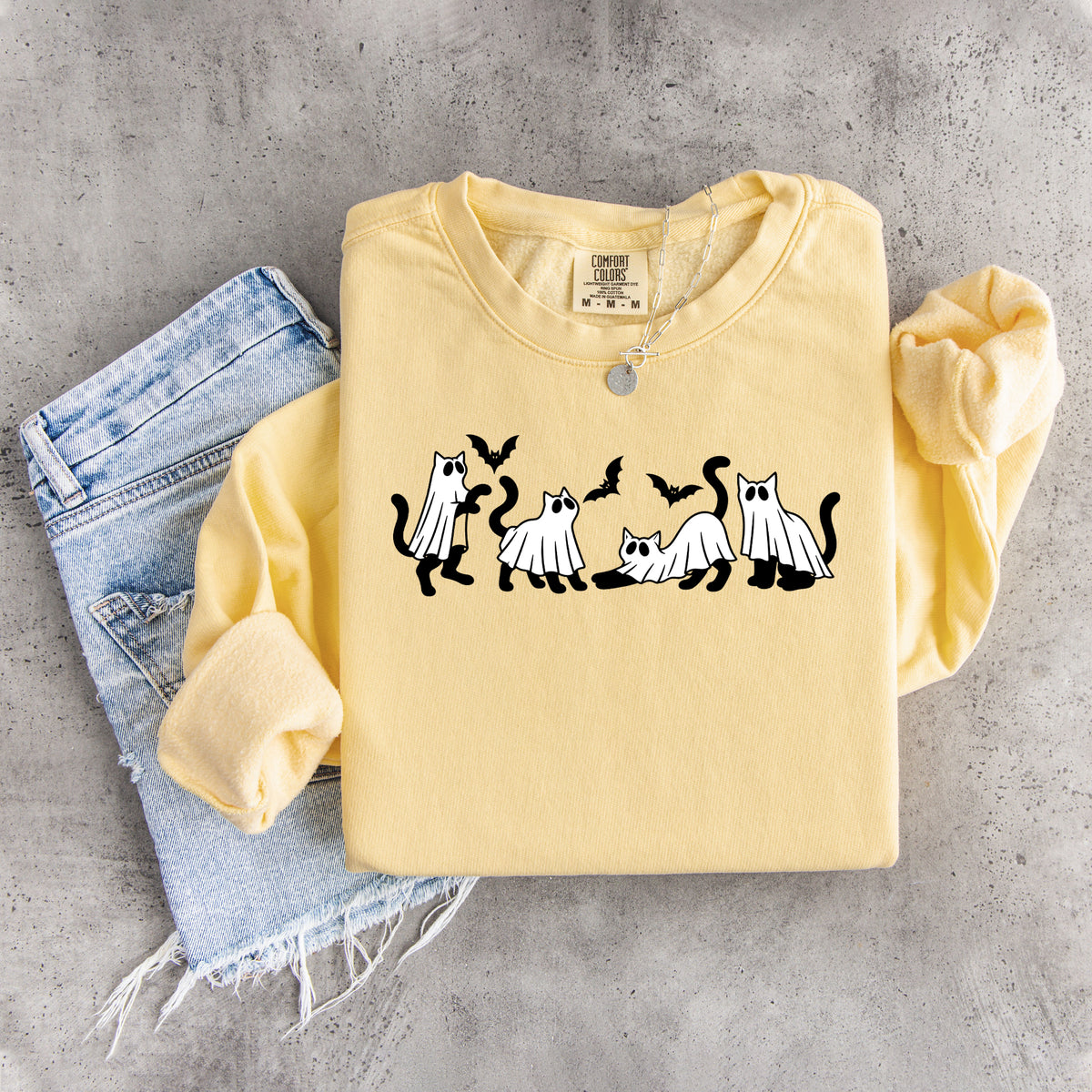 Sweat-shirt brodé « Chat fantôme »