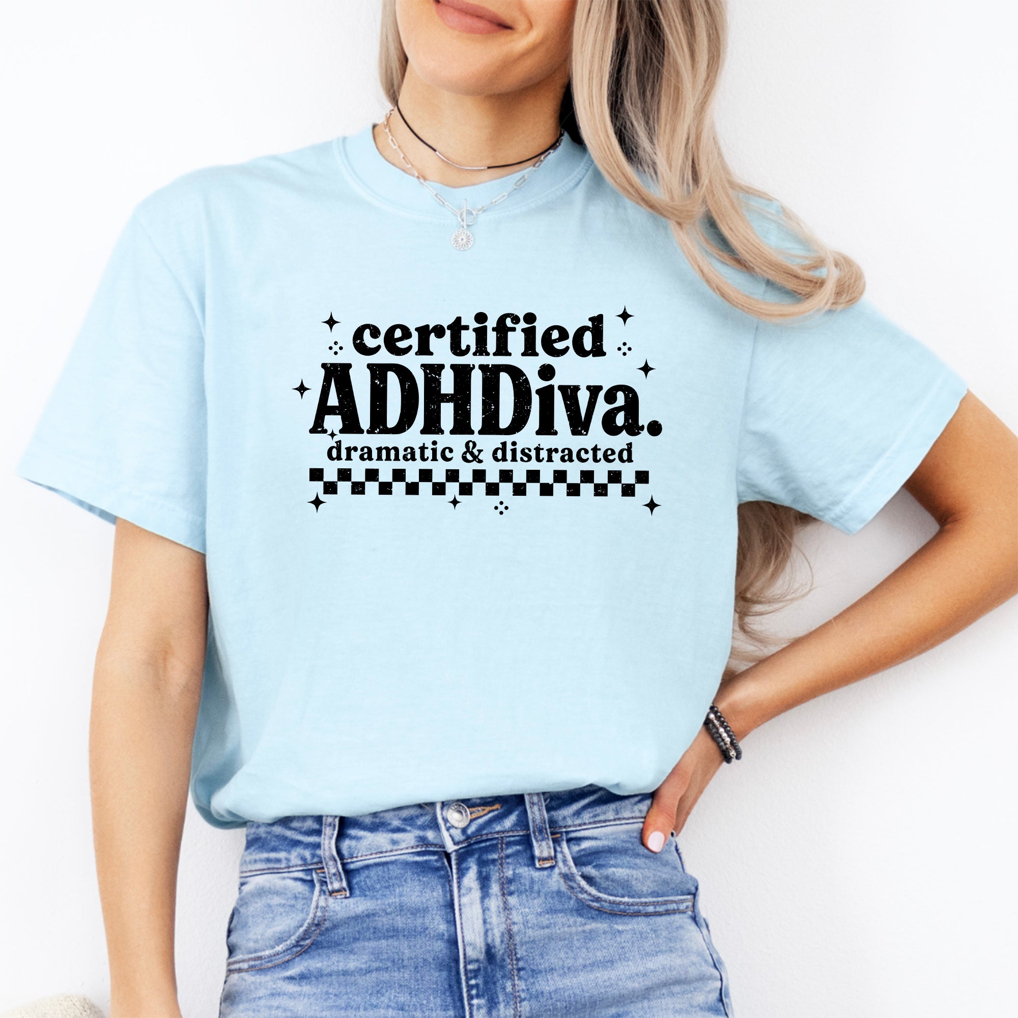 Camiseta ADHDiva certificada con frase divertida y moderna