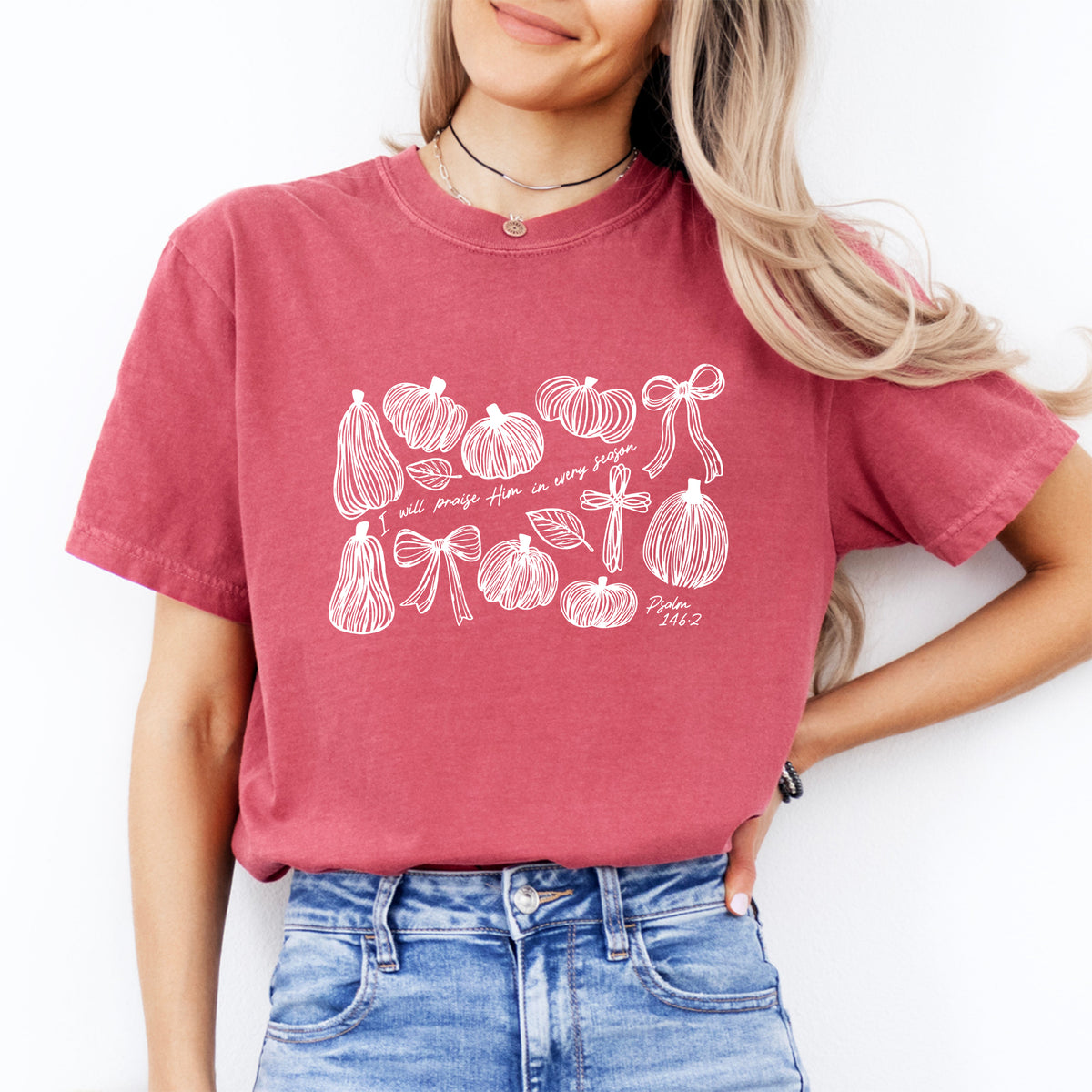 Christliches Grafikshirt mit Kürbis- und Schleifenmotiv – „I Will Praise Him In Every Season“