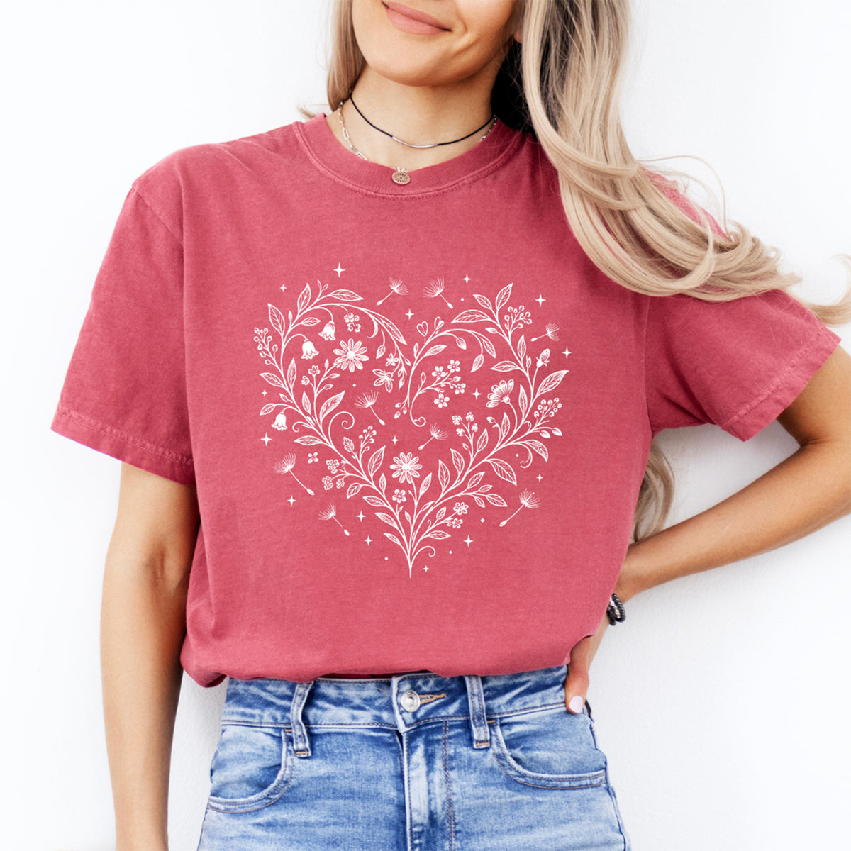 Botanical Wildflower Heart Graphic Tee – Cottagecore Nature Shirt