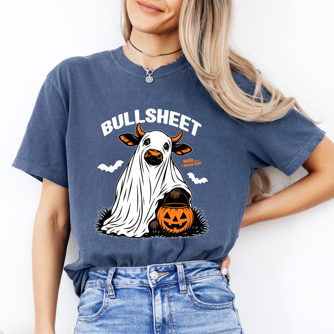 « Bullsheet - Meuh… enfin, bouh » – T-shirt graphique représentant une adorable vache fantôme