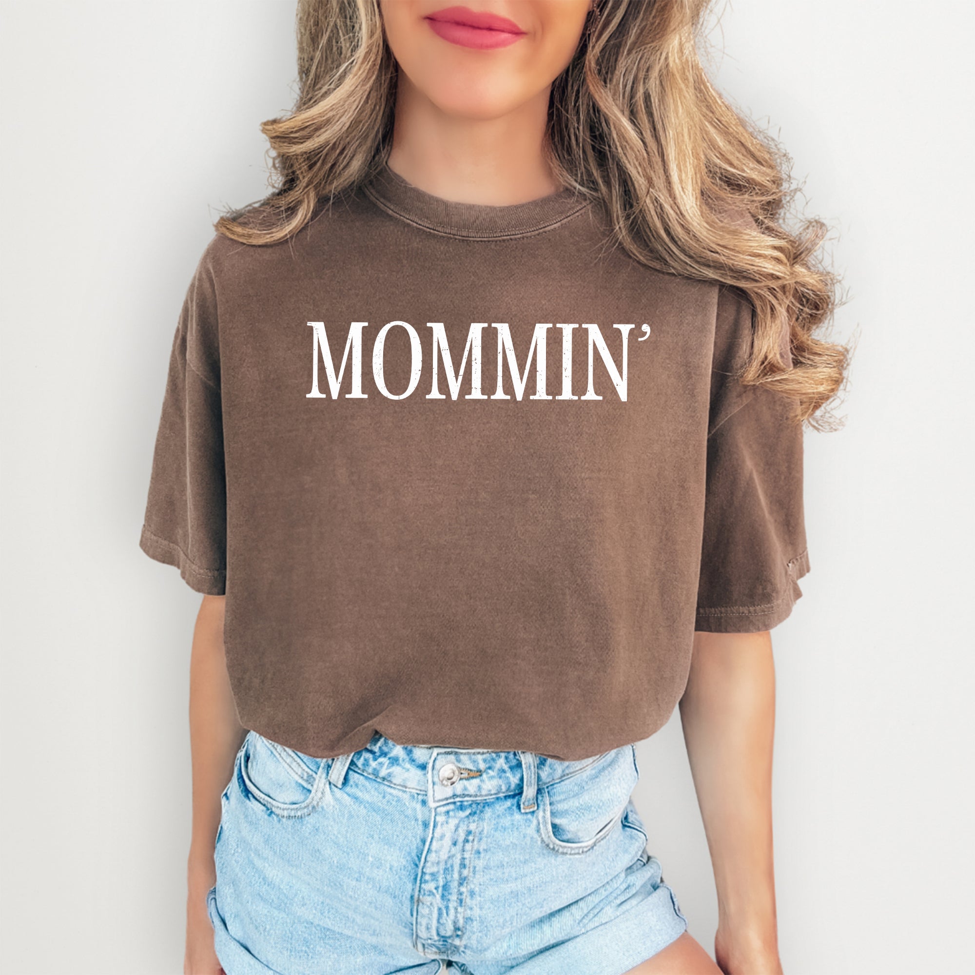 Mommin Tee
