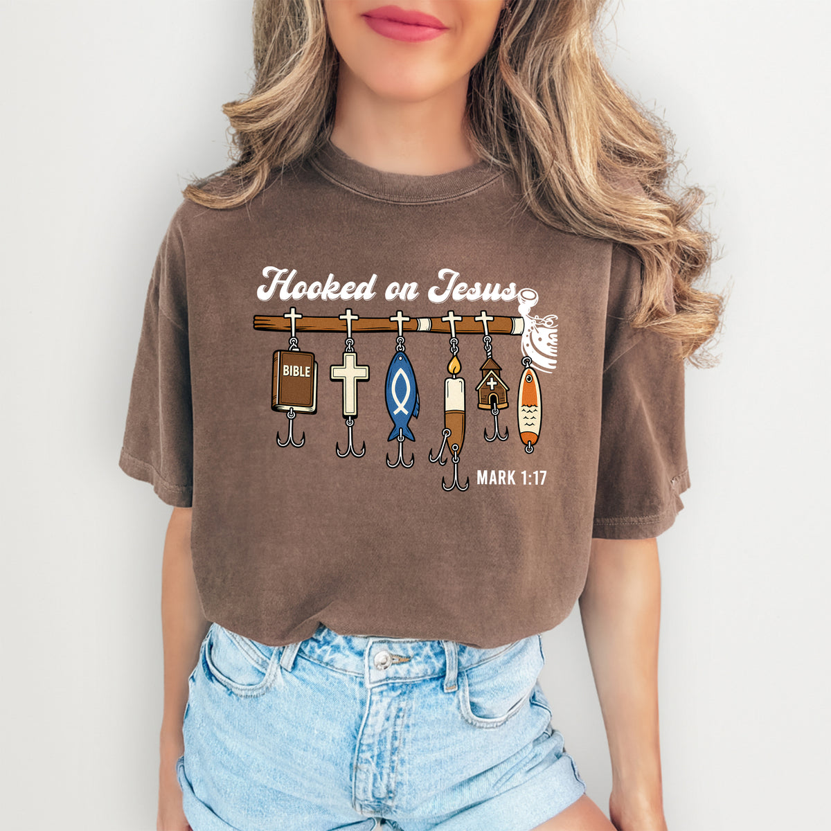 Christliches Angel-Grafikshirt „Hooked on Jesus“, Markus 1:17 – Glaubensshirt für Angler
