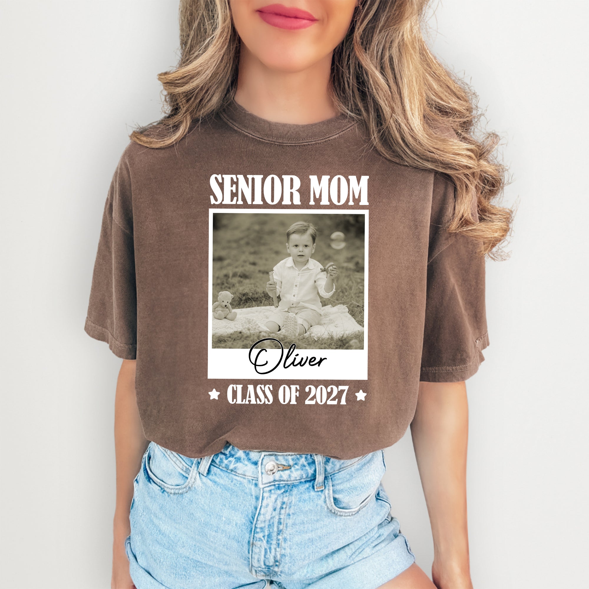 Personalized Senior Mom 2027 Tee