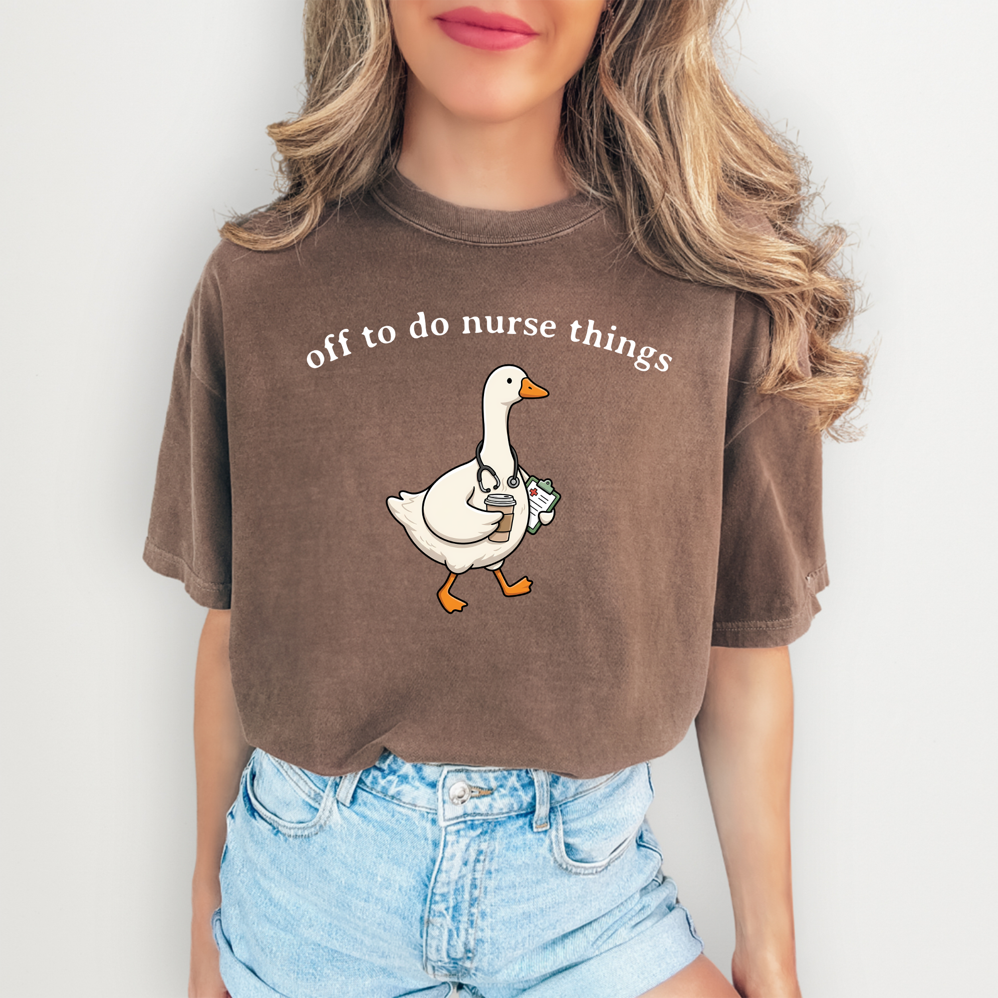 Camiseta «Me voy a hacer cosas de enfermera»