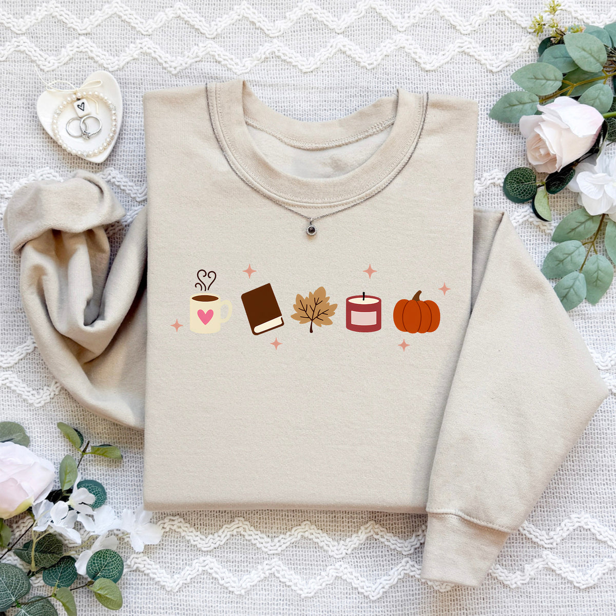 Besticktes Sweatshirt für Buchliebhaber im Herbst – Kuscheliger Pullover für den Herbst