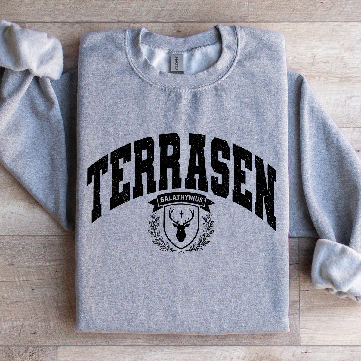 Fantasy-Sweatshirt mit Hirschwappen für Bücherfans - „TERRASEN“ Galathynius