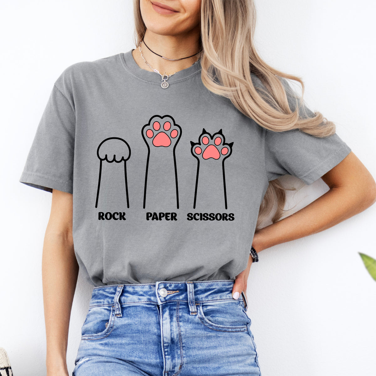 „Schere, Stein, Papier“ – Lustiges T-Shirt mit Katzenpfoten-Krallen-Grafik