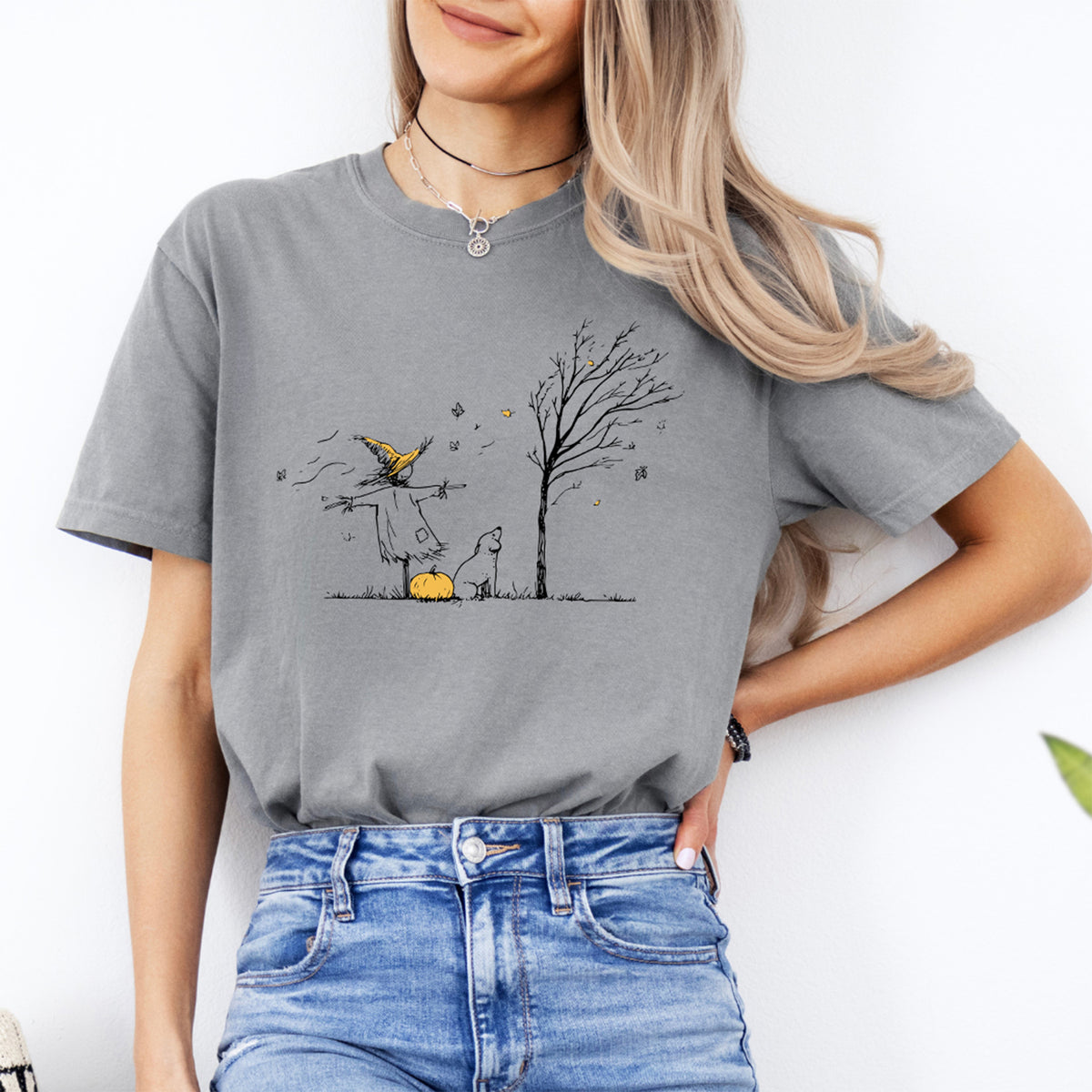 Grafikshirt mit herbstlicher Vogelscheuche und Welpen – ländliches Herbstshirt