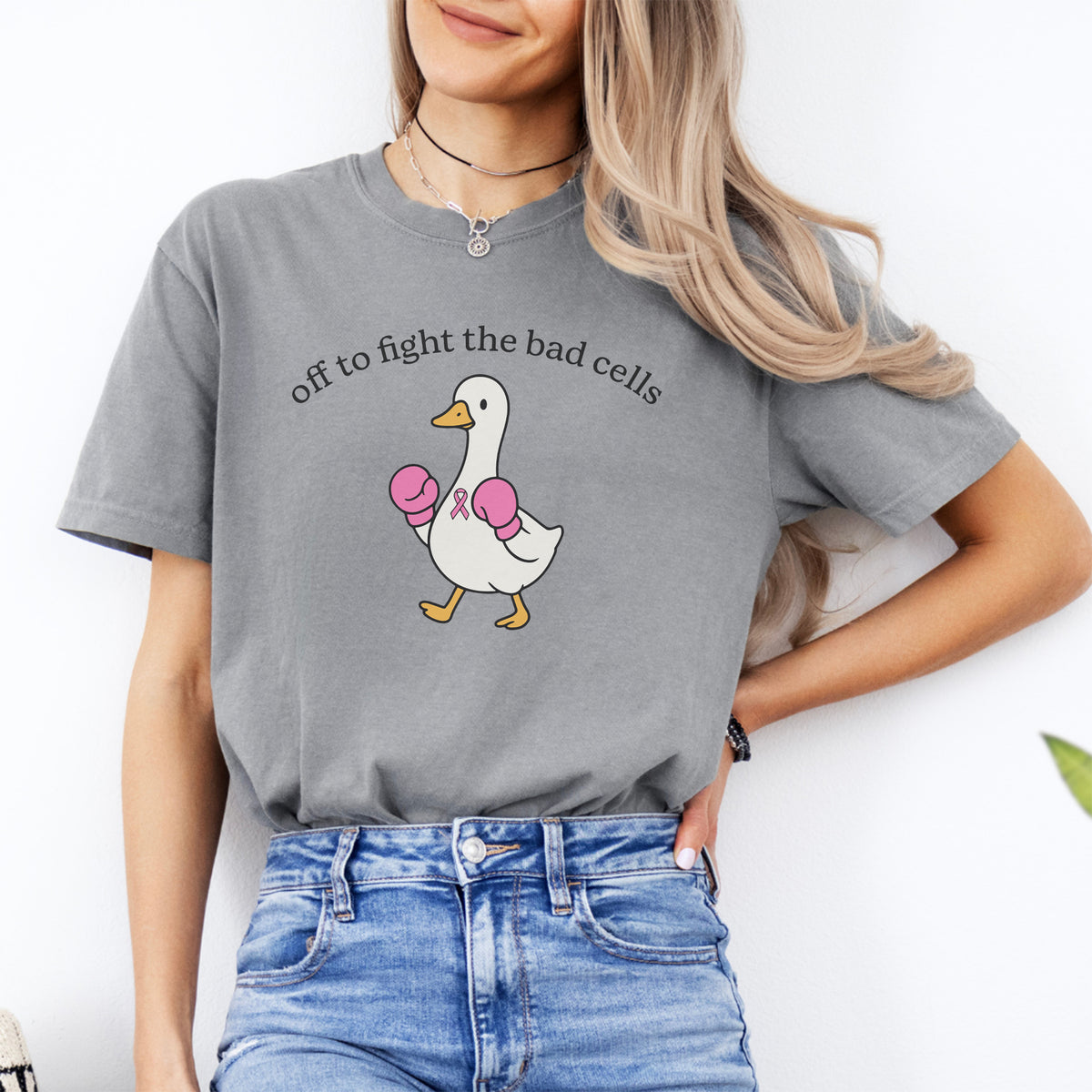 T-Shirt „Auf dem Weg, die bösen Zellen zu bekämpfen“ für Krebs-Kämpferinnen