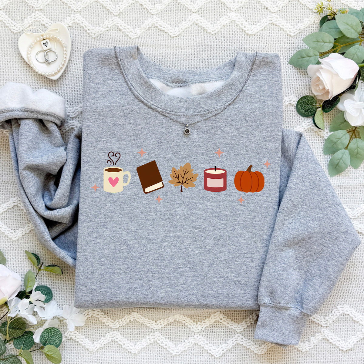 Besticktes Sweatshirt für Buchliebhaber im Herbst – Kuscheliger Pullover für den Herbst