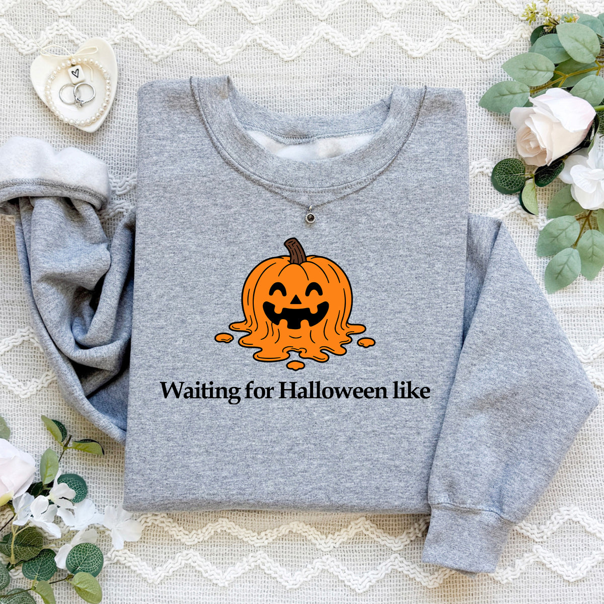 „Warten auf Halloween, so wie“ – Niedlicher bestickter Kürbis-Sweatshirt