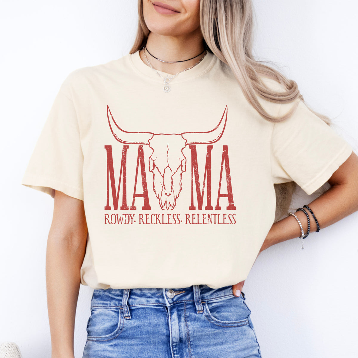 Lässiges Country-Rodeo-Western-Mama-Shirt – „MAMA: WILD, RÜCKSICHTSLOS, UNAUFHALTSAM“