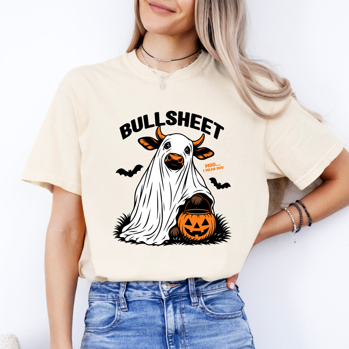 « Bullsheet - Meuh… enfin, bouh » – T-shirt graphique représentant une adorable vache fantôme