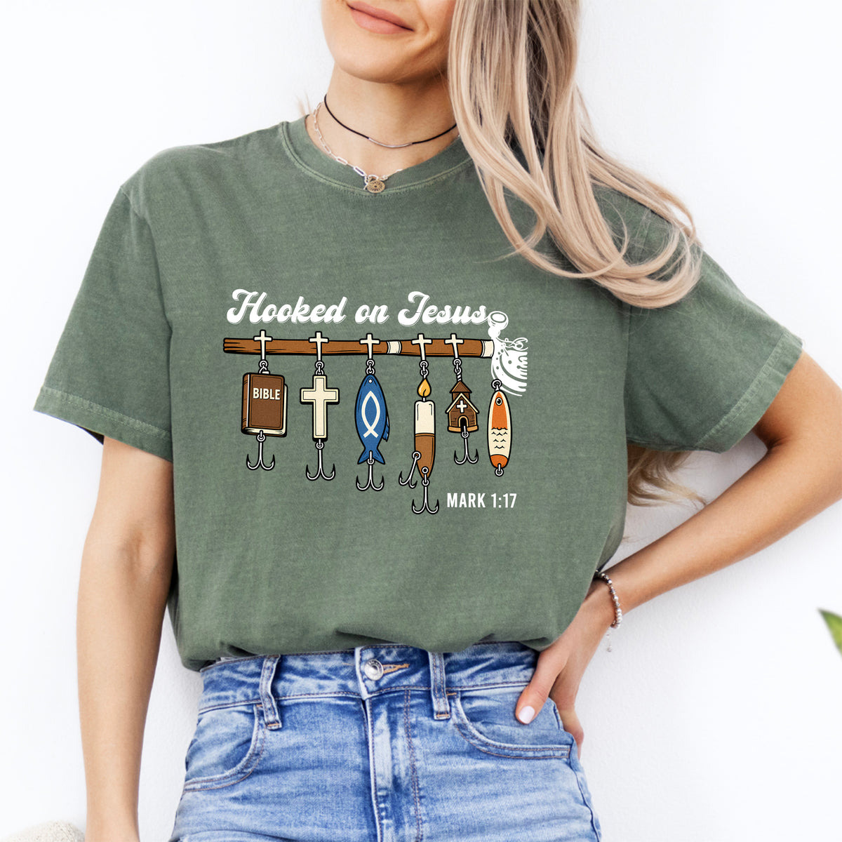 Christliches Angel-Grafikshirt „Hooked on Jesus“, Markus 1:17 – Glaubensshirt für Angler