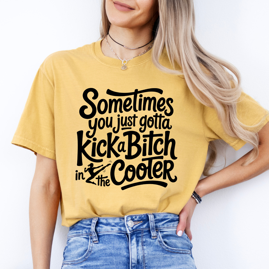 Freches Workout-T-Shirt mit Motiv – „Sometimes You Just Gotta Kick A Bitch“