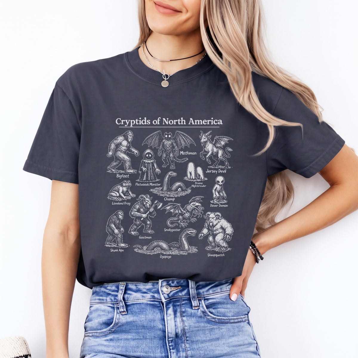 Grafik-Shirt mit Feldführer zur Folklore nordamerikanischer Kryptiden
