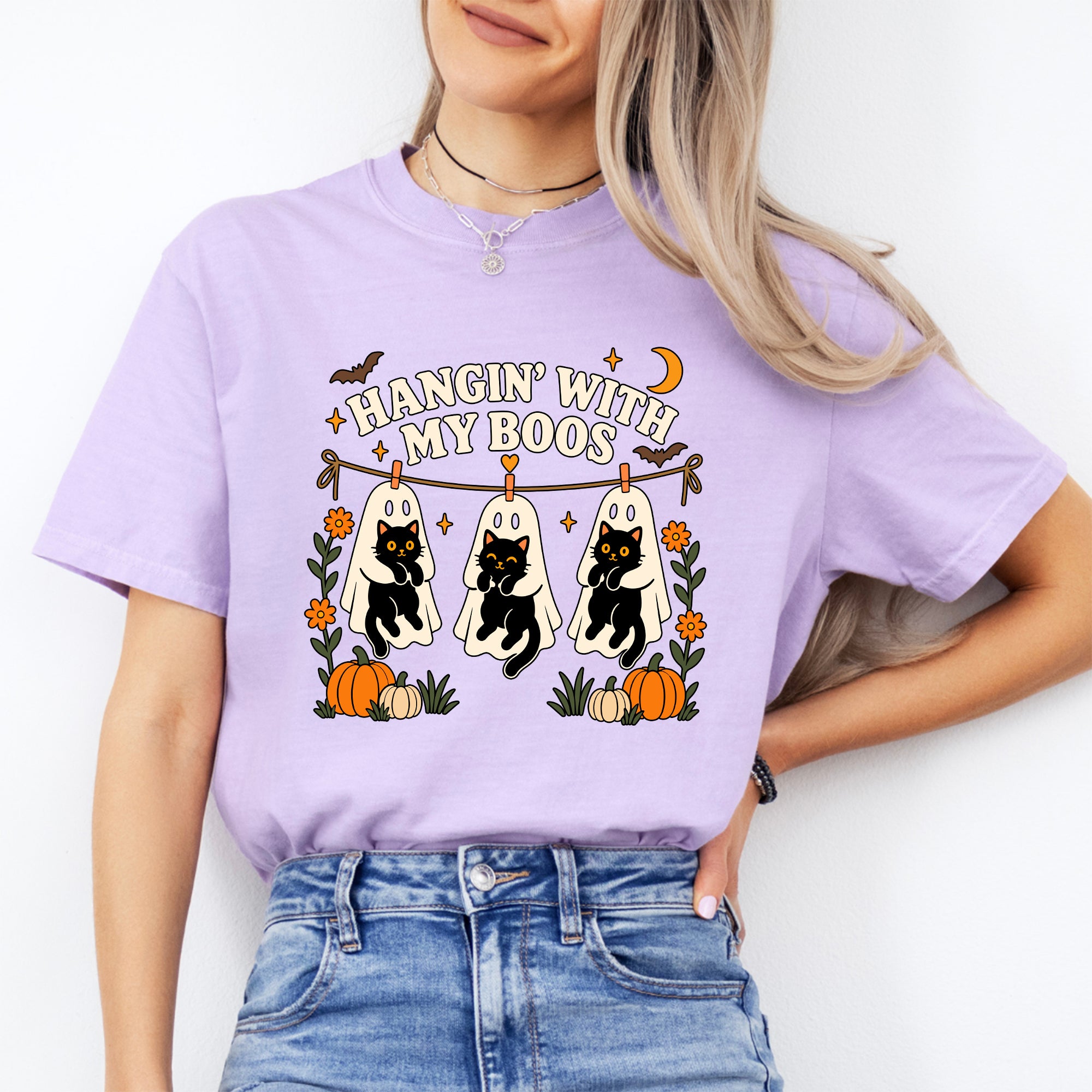 T-shirt noir « Hanging With My Boos » avec chat noir et fantôme