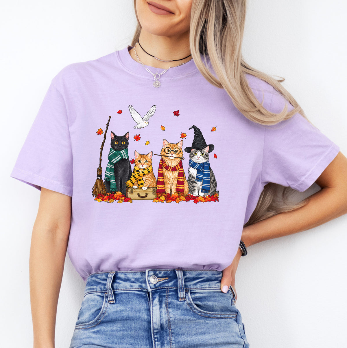 T-shirt d’Halloween avec des chats sorciers