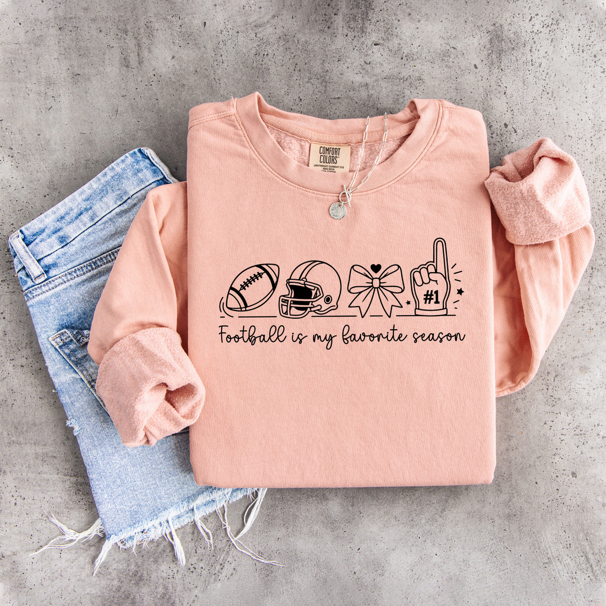 T-Shirt „Football Is My Favorite Season“