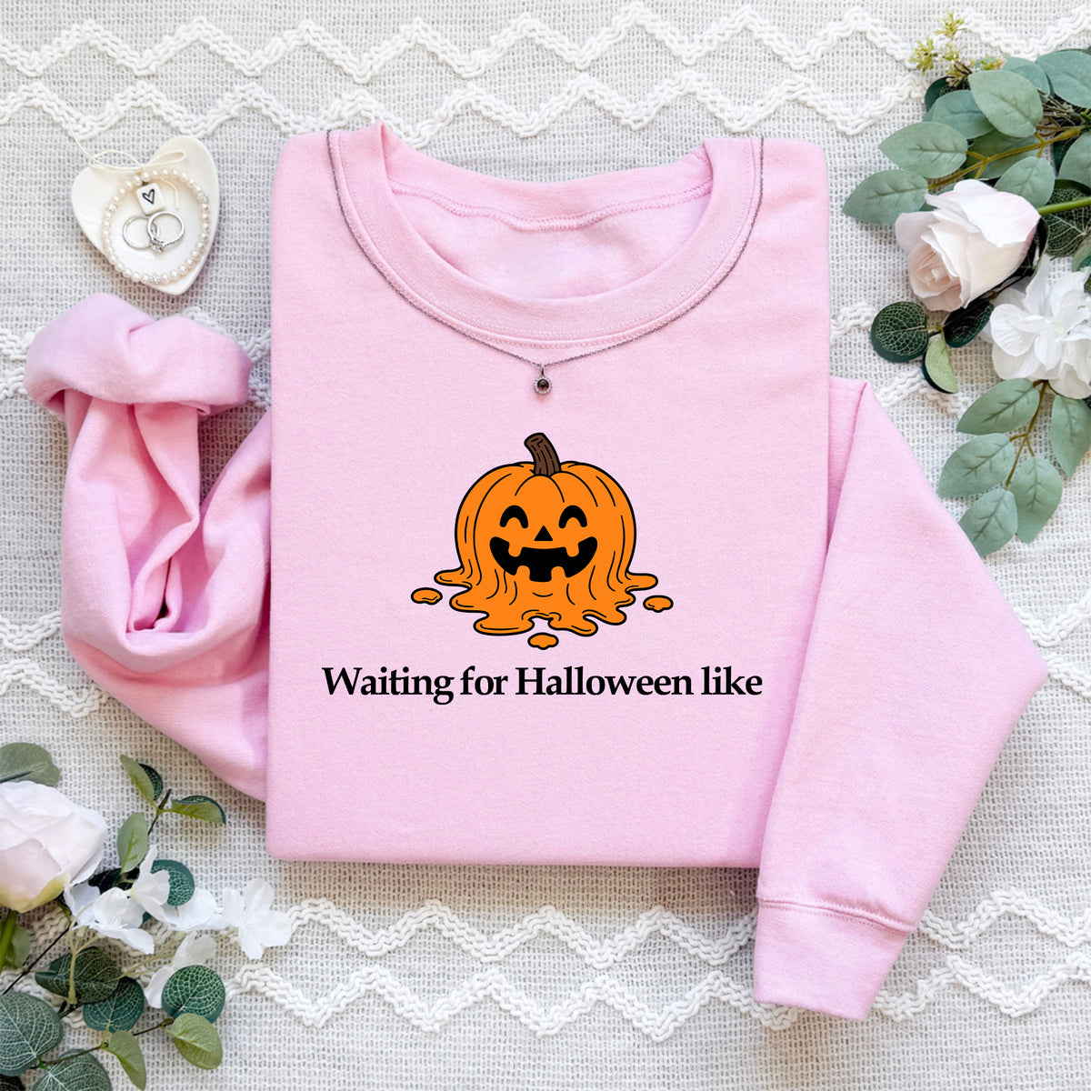 „Warten auf Halloween, so wie“ – Niedlicher bestickter Kürbis-Sweatshirt