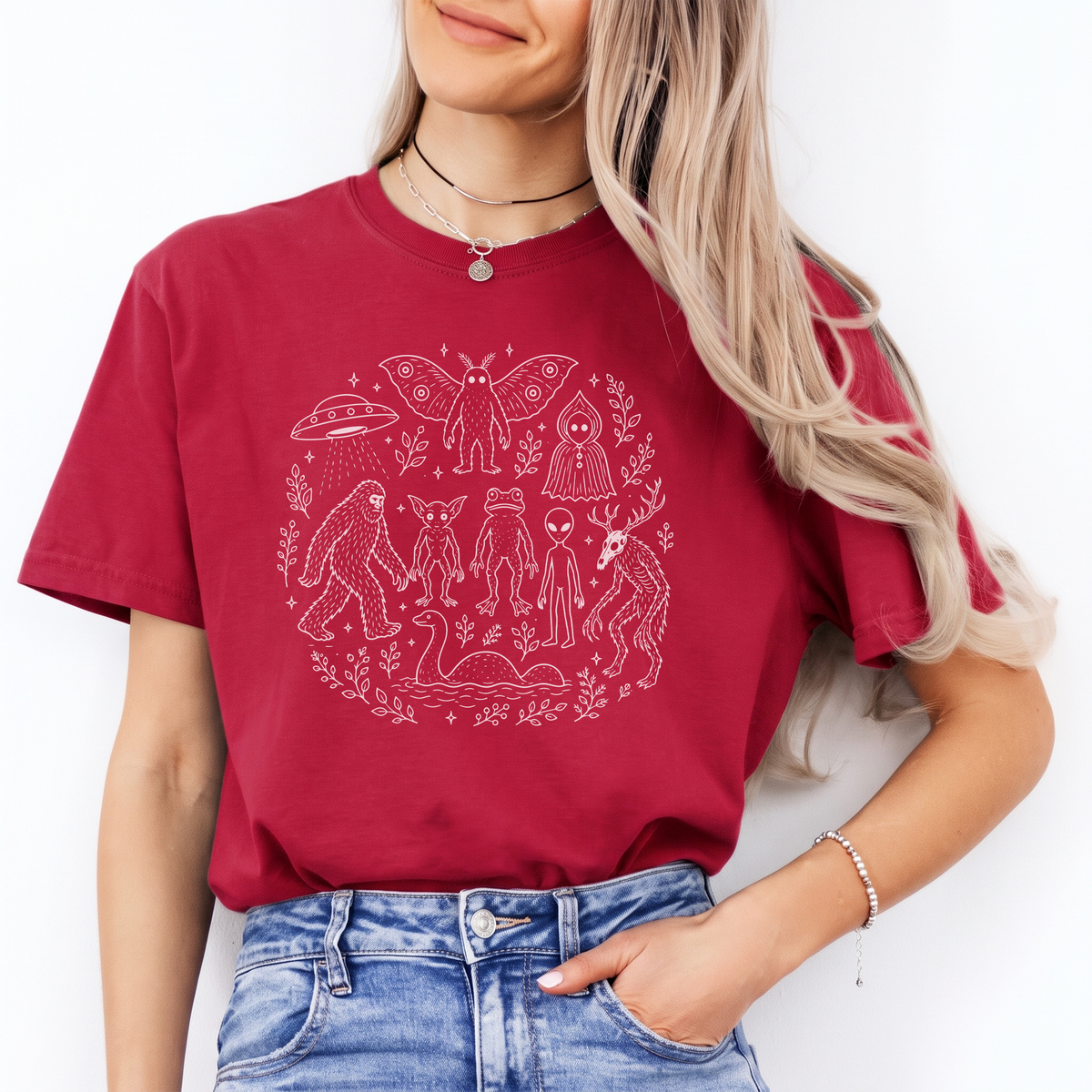 Camiseta casual estampada Cryptid Forest Squad - Top de folclore de Bigfoot y Mothman