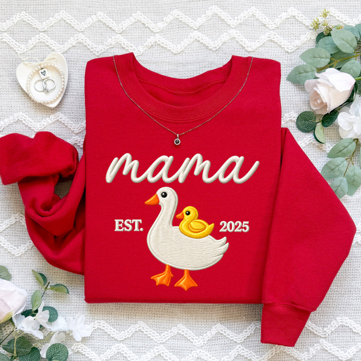 Pull en polaire brodé personnalisé pour jeune maman – \"Mama Goose\"