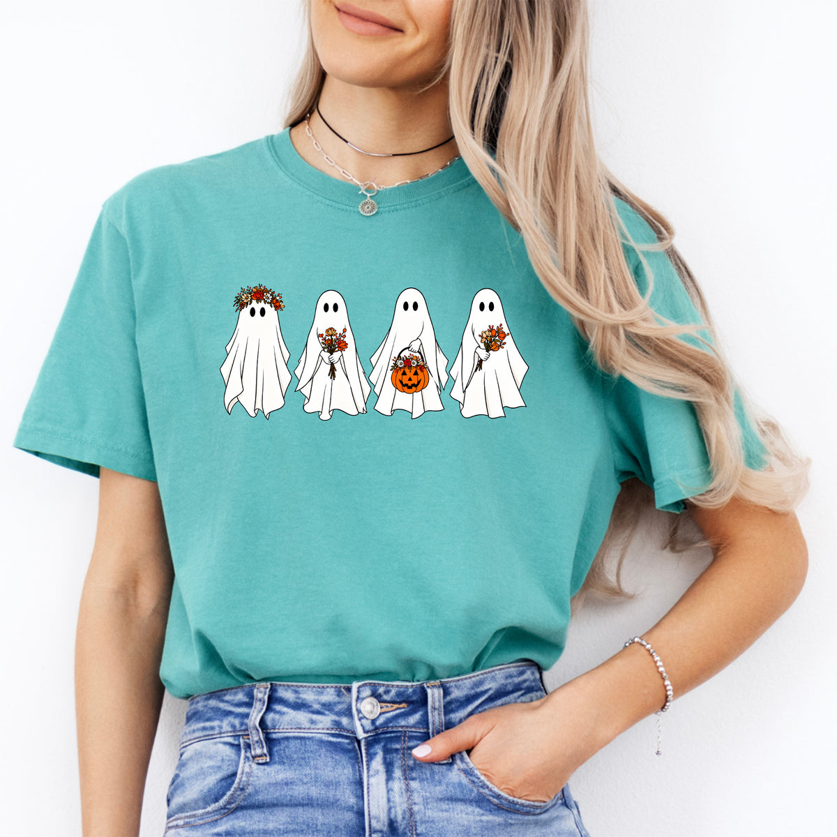 T-shirt graphique avec fantômes floraux et bouquet d’automne - T-shirt décontracté mignon et effrayant pour l’automne