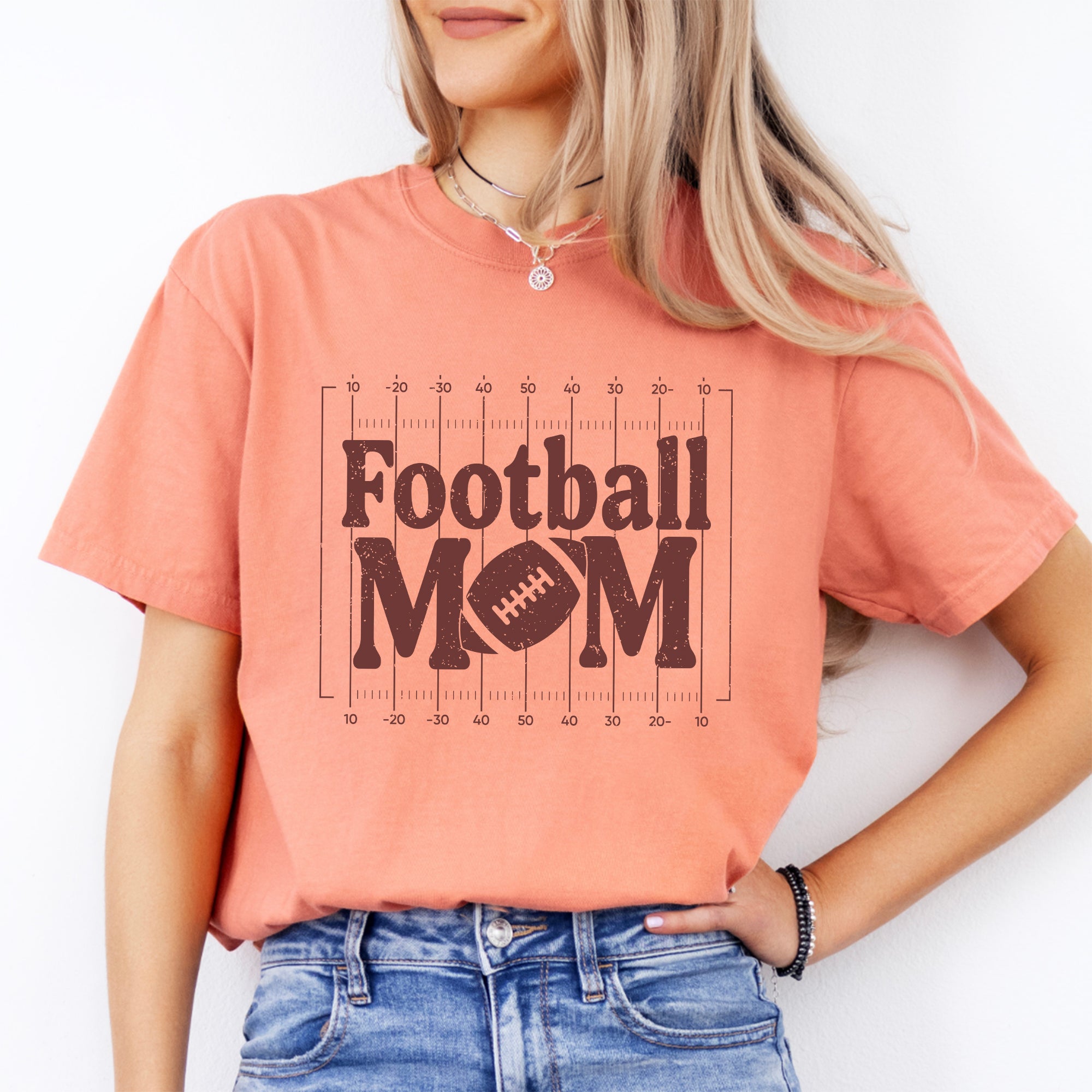 Retro-Football-Mama-T-Shirt