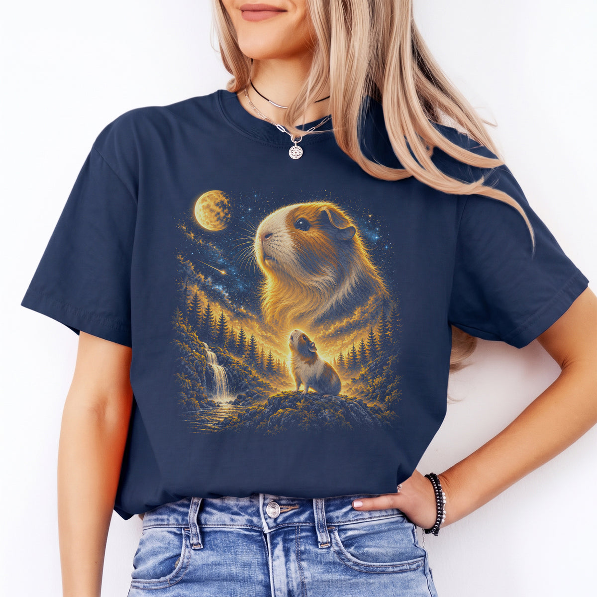 Camiseta de cobaya aullándole a la luna