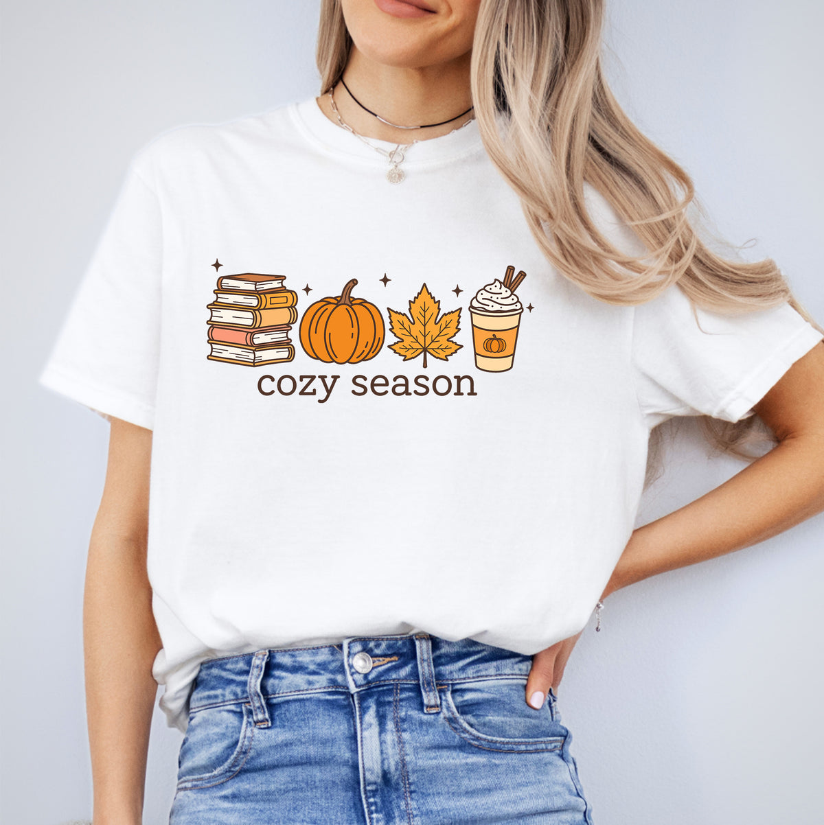 Camiseta mona para la temporada acogedora