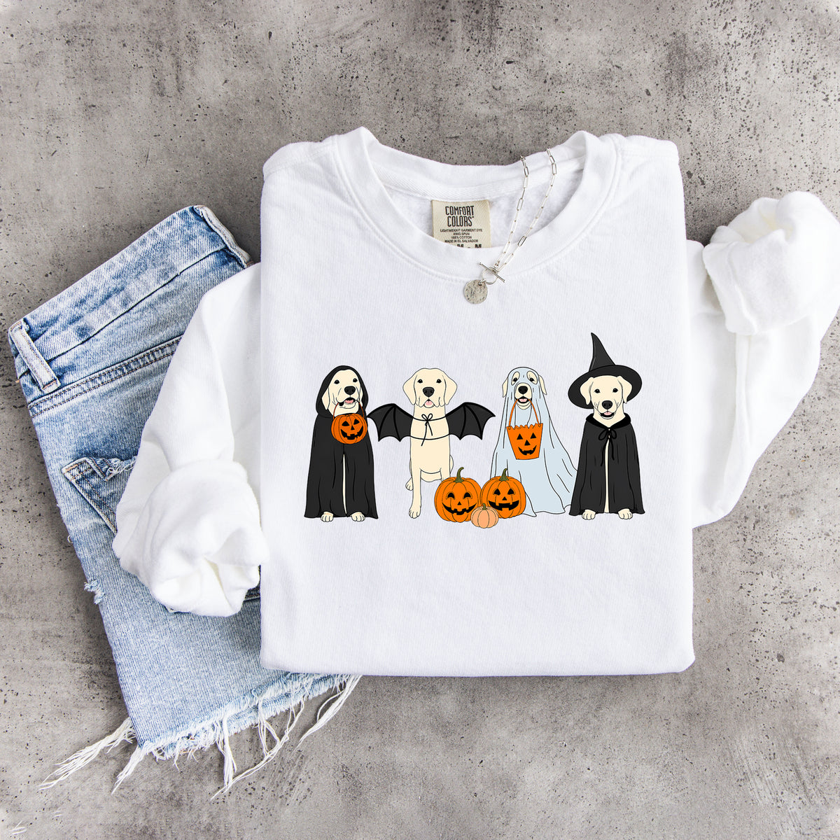 Halloween-Sweatshirt mit gelbem Labrador