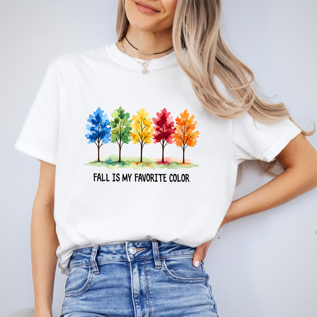 \"Fall Is My Favorite Color\" – T-shirt graphique à l’aquarelle avec arbres d’automne