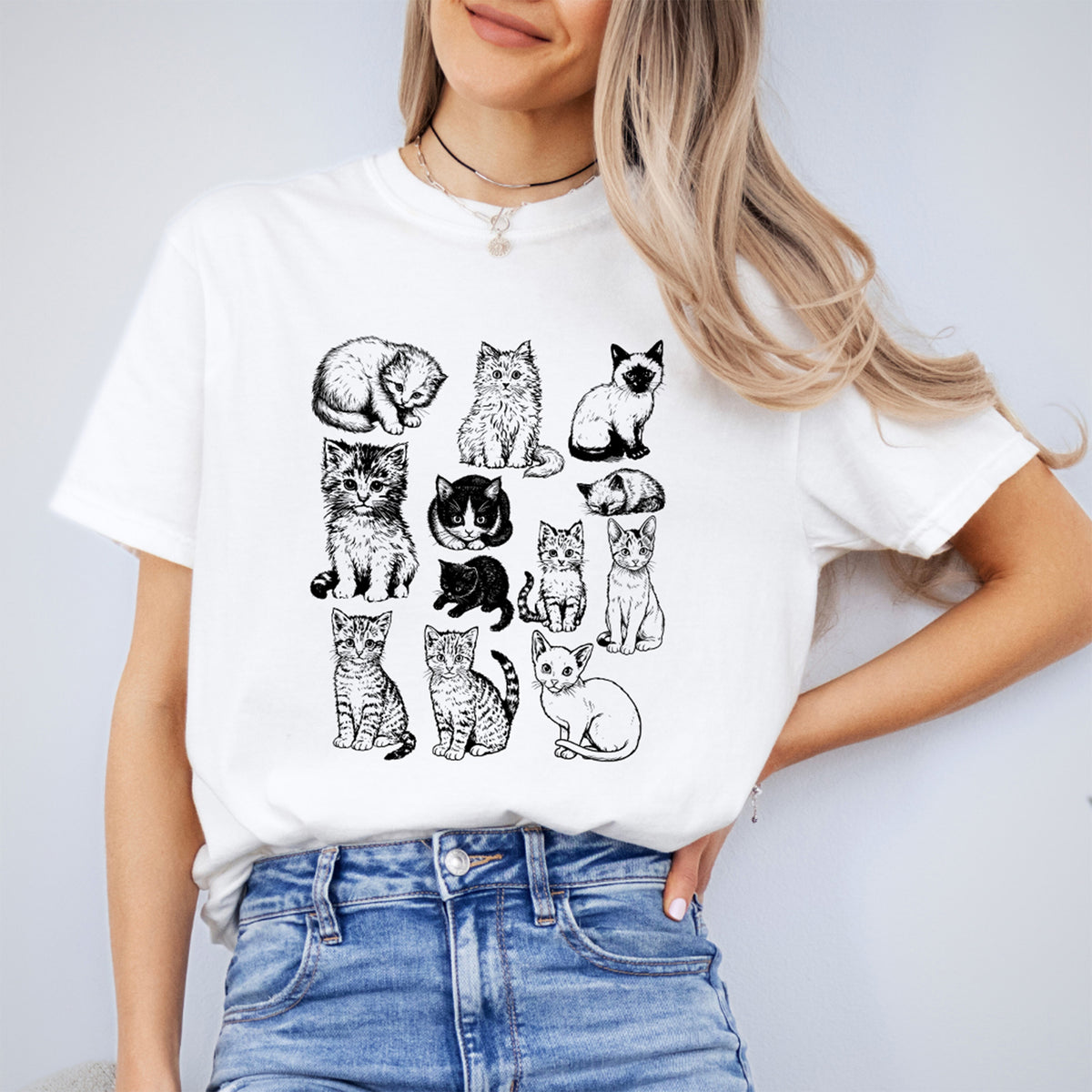 T-shirt ras-de-cou graphique vintage avec croquis de chaton à l’encre