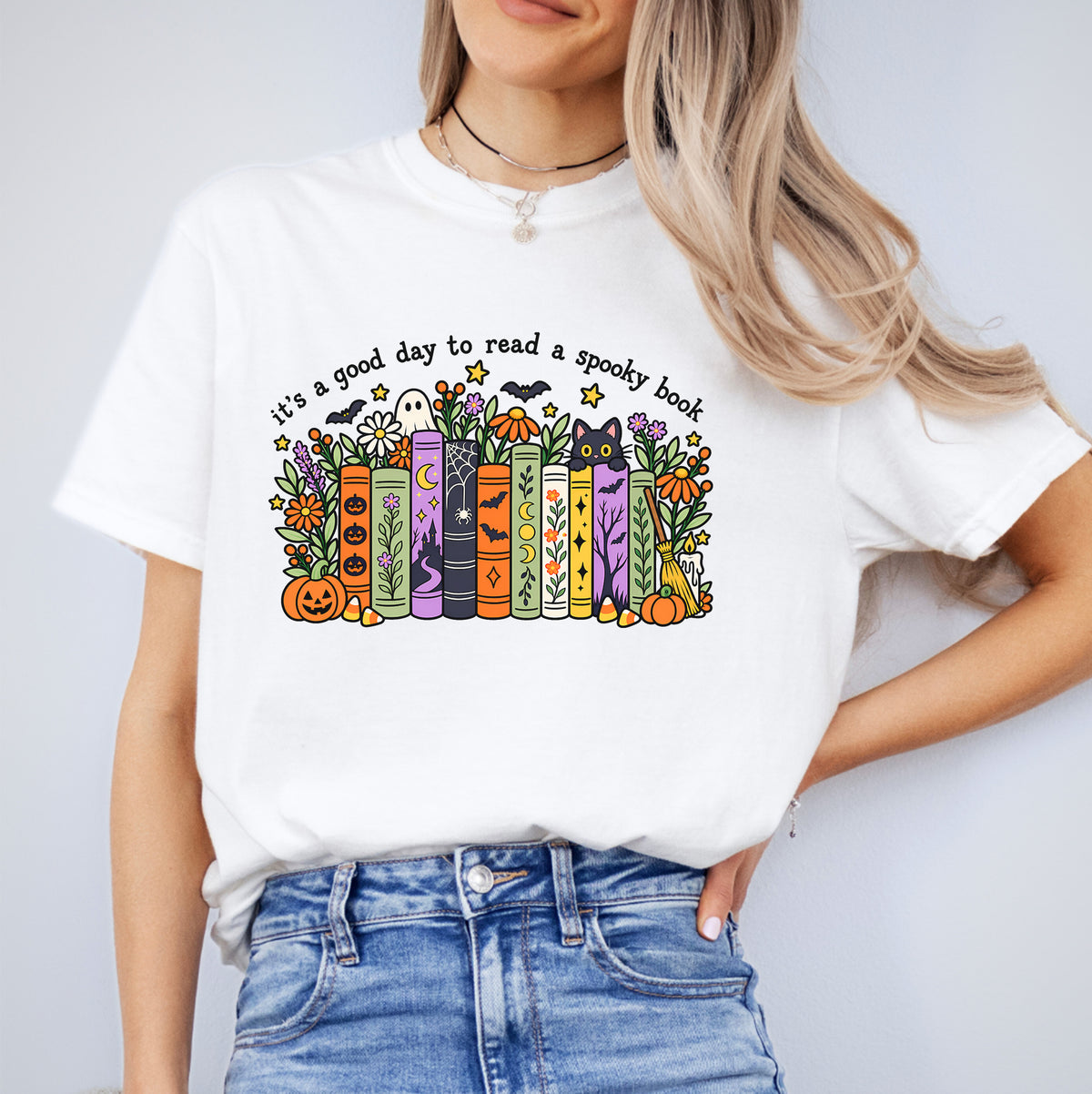 Camiseta «Hoy es un buen día para leer un libro de miedo»