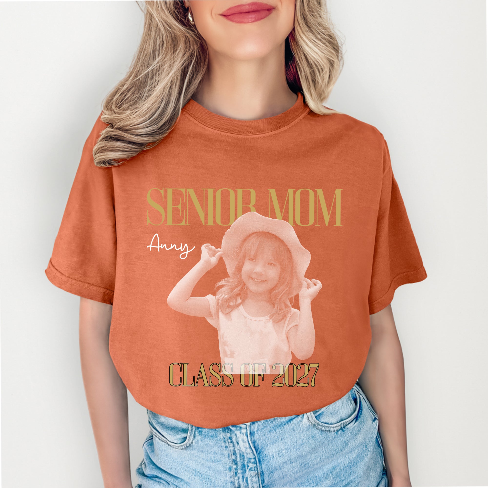 Personalisiertes T-Shirt für Mütter von Schulabgängern 2027